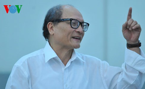 Đừng 'sợ' internet, nên dân chủ hóa thông tin!
