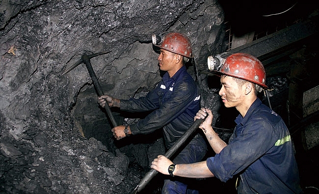 Để quản lý hiệu quả tài nguyên khoáng sản